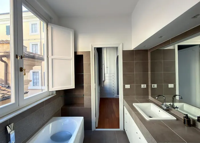 The Condotti Boutique - Luxury Serviced Roma